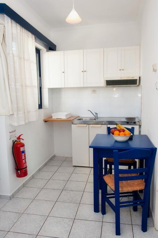 Karfas Bay View Apartment ภายนอก รูปภาพ